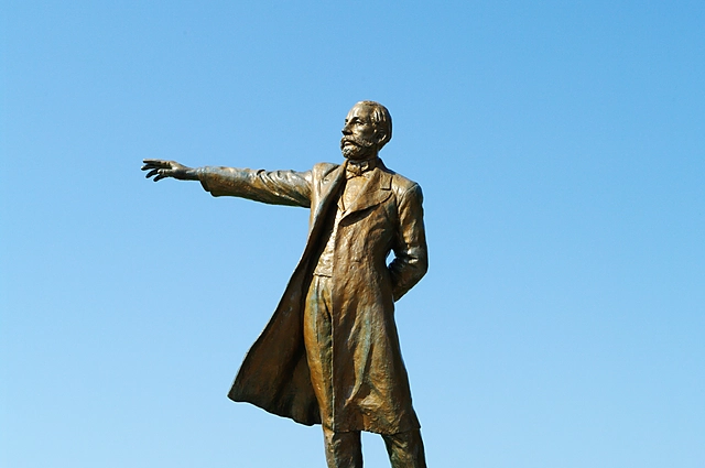 Statue of Dr. Clark | Hokkaido | Hitsujigaoka Observation Hill