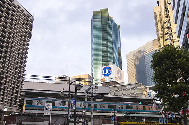 JR Shinbashi Station and Keihin Tohoku Line | Tokyo | Keihin-Tohoku Line