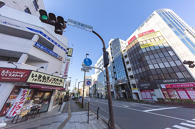 八王子駅前 甲州街道交差点｜東京都八王子市