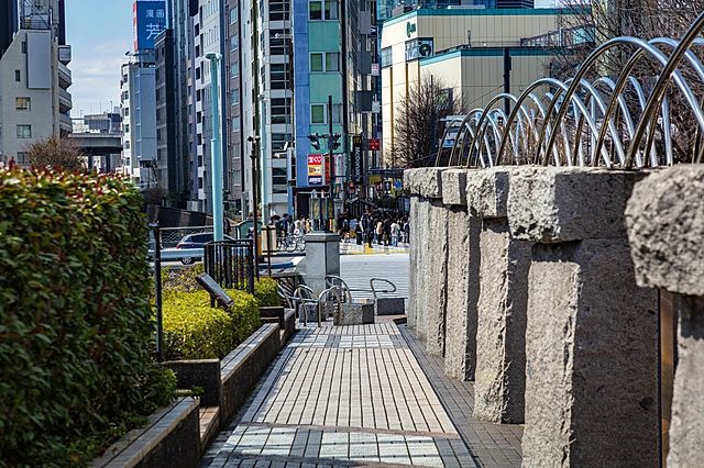 水道橋近くの通路｜東京都文京区