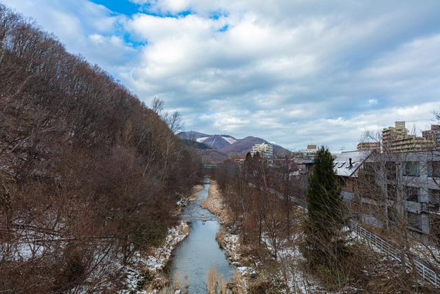 Makomanai River and Winter Valley | Hokkaido