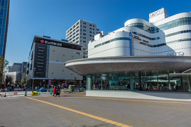 調布駅中央口の駅前広場|東京都調布市