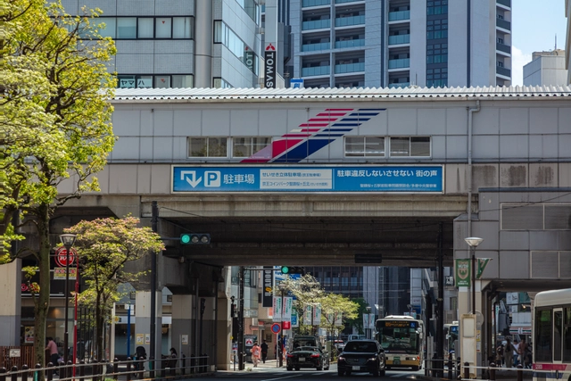 聖蹟桜ヶ丘駅前の街並み｜東京都多摩市