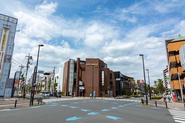 羽村市役所通りの街並み｜東京都羽村市