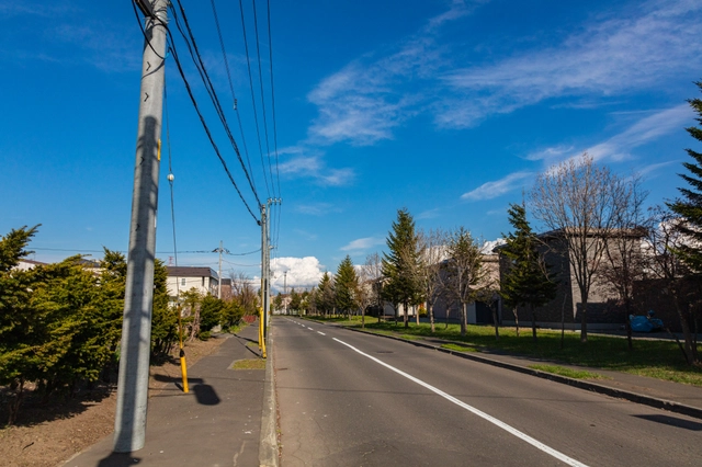 あいの里の住宅街の通り｜北海道札幌市北区